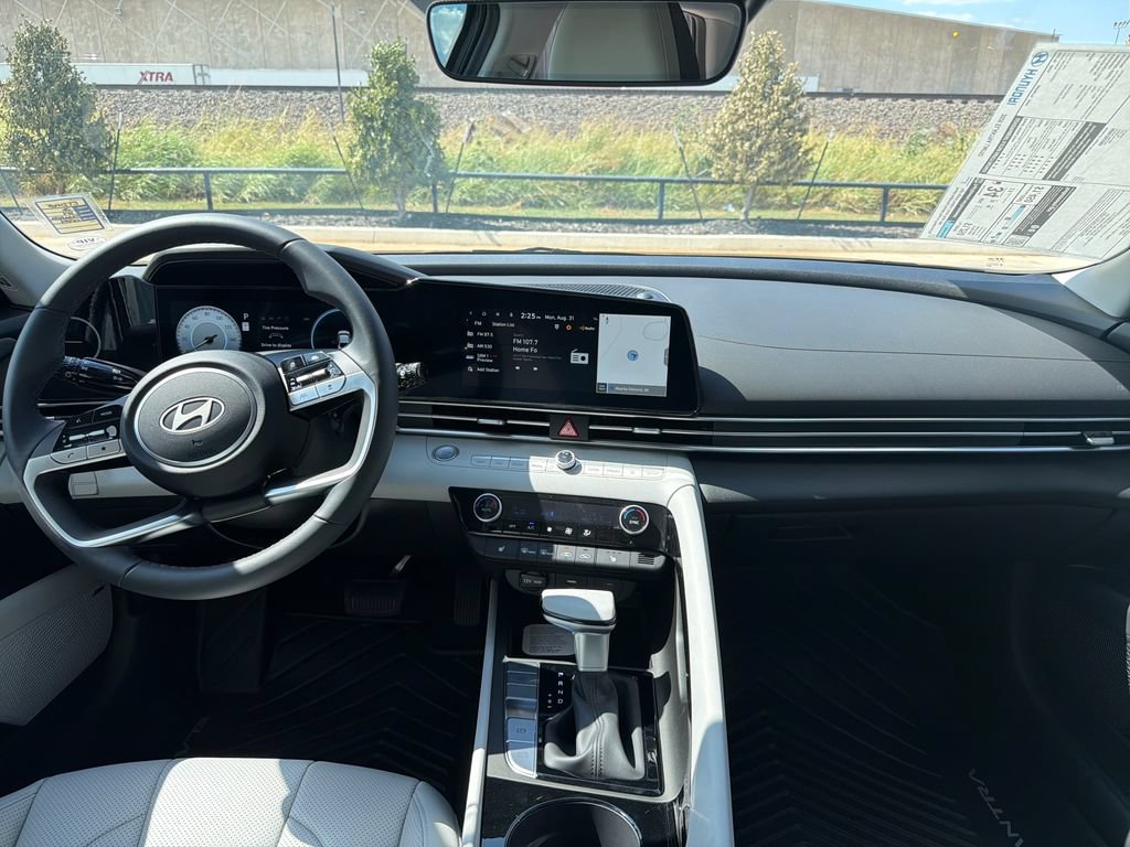 New 2026 Hyundai Elantra Limited FWD image 20