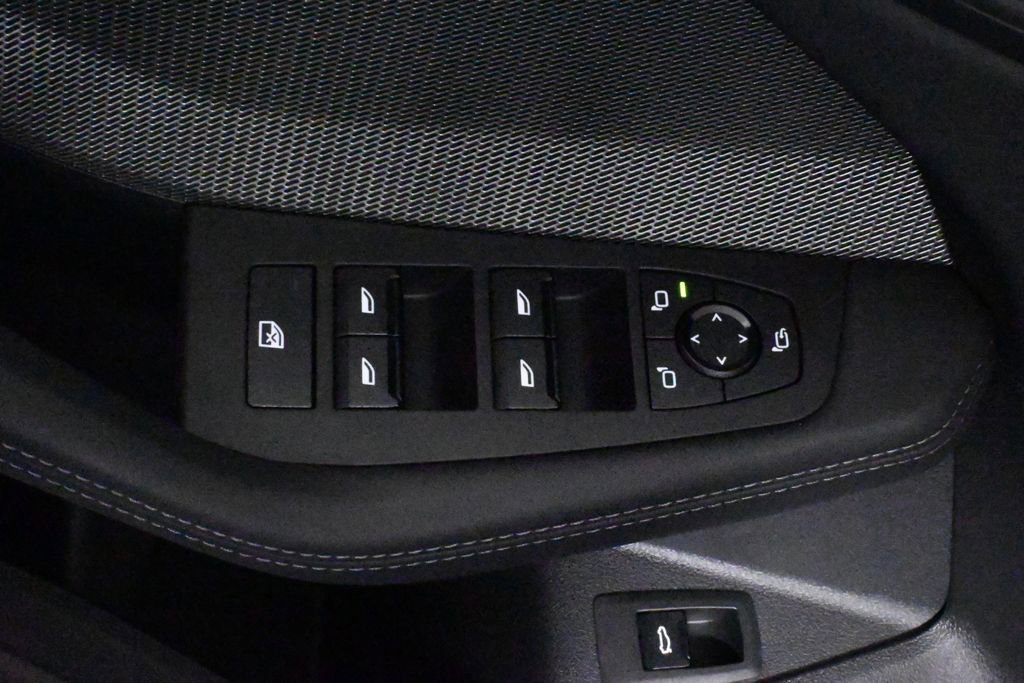 Used 2025 BMW 228i xDrive w/ Premium Package image 31