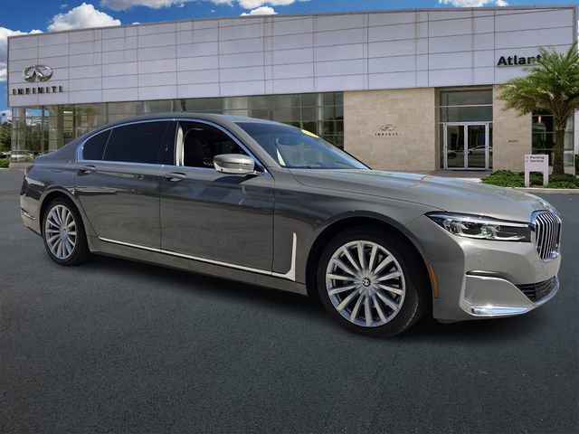 Used 2022 BMW 740i xDrive w/ Premium Package image 2