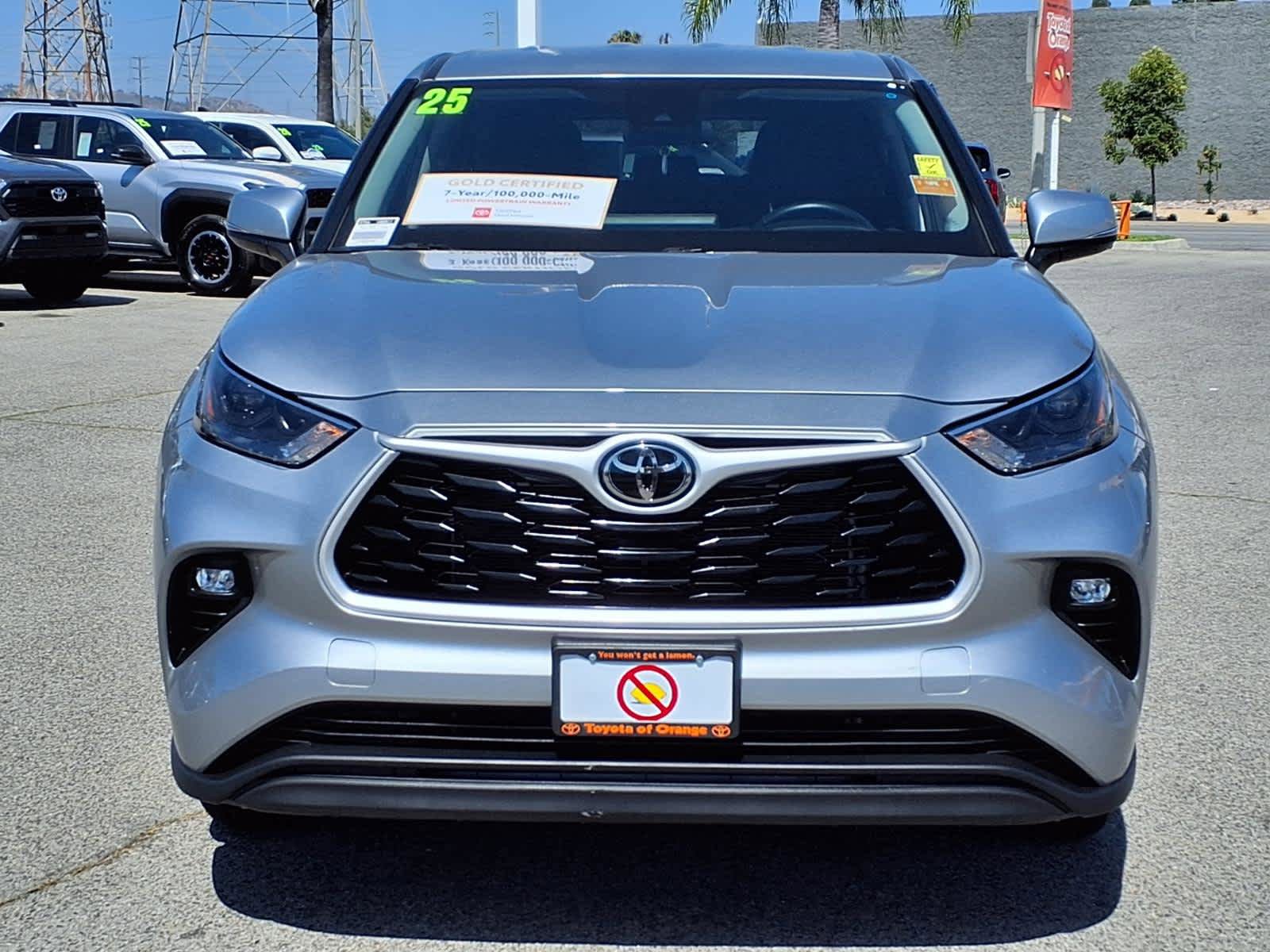 Certified 2025 Toyota Highlander LE FWD image 2