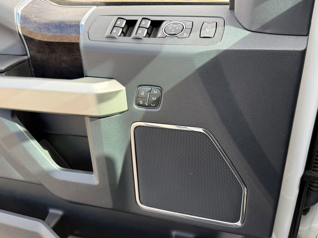 Used 2022 Ford F350 Lariat w/ Tremor Off-Road Package image 38
