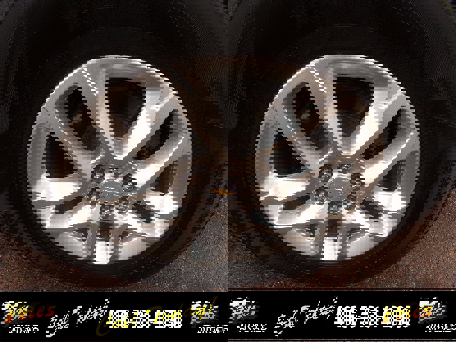 Used 2019 Chevrolet Traverse LS AWD/4WD image 13