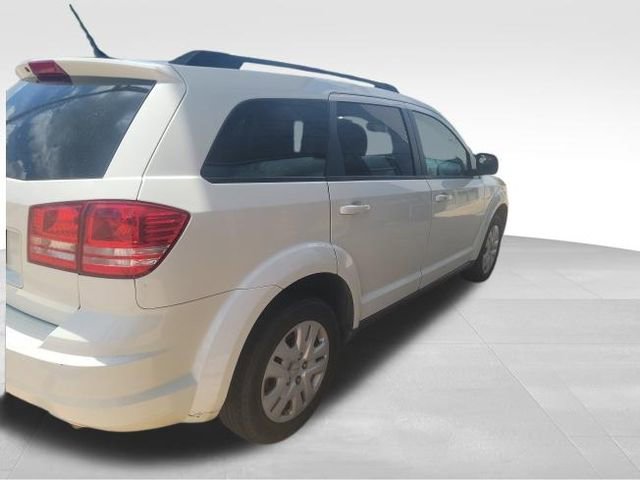 Used 2017 Dodge Journey SE w/ Flexible Seating Group FWD image 7