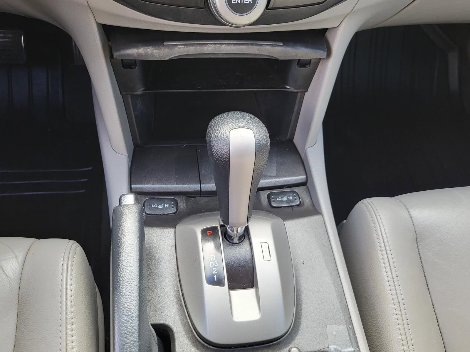 Used 2011 Honda Accord EX-L image 28