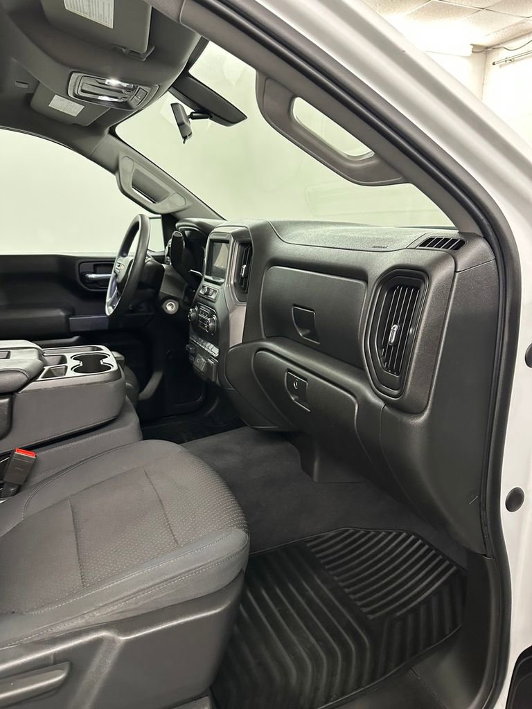 Used 2020 Chevrolet Silverado 1500 Custom w/ Custom Value Package image 34