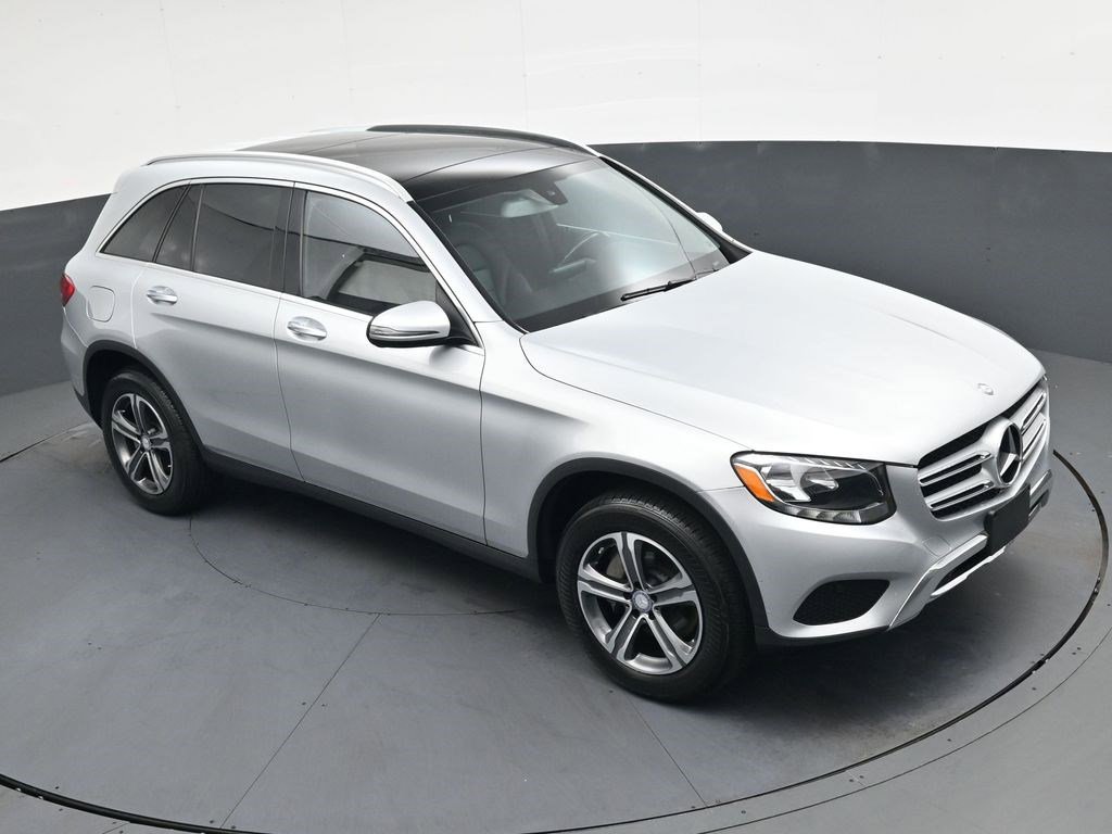 Used 2016 Mercedes-Benz GLC 300 4MATIC w/ Premium Package image 18