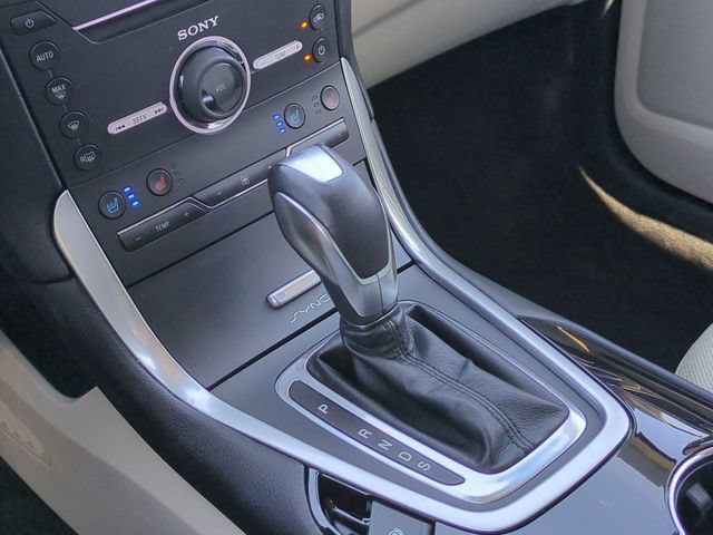 Used 2015 Ford Edge Titanium w/ Equipment Group 301A FWD image 9