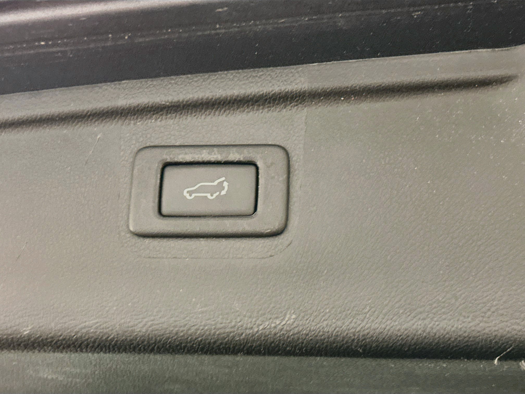 Used 2017 Subaru Outback 2.5i Limited AWD/4WD image 32