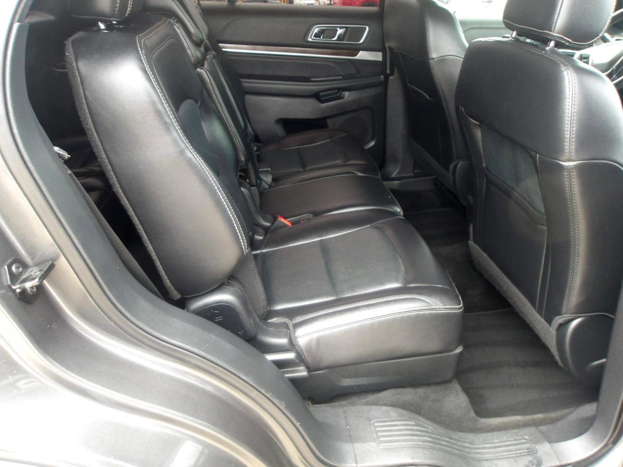 Used 2017 Ford Explorer Limited FWD image 8