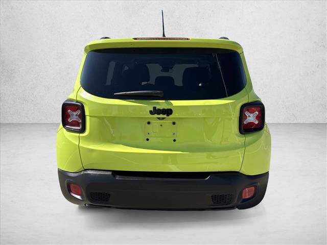 Used 2017 Jeep Renegade Altitude FWD image 6