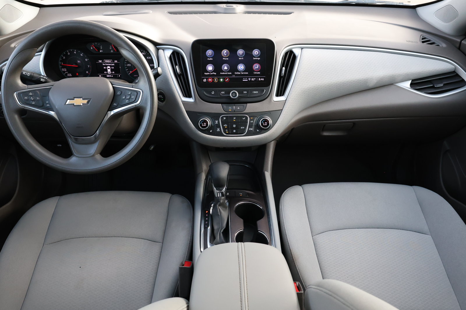 Used 2024 Chevrolet Malibu LT FWD image 2