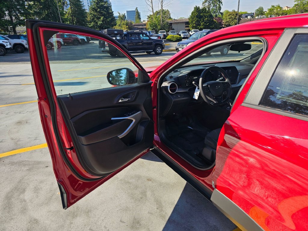 New 2026 Chevrolet Trax RS w/ Driver Confidence Package FWD image 18