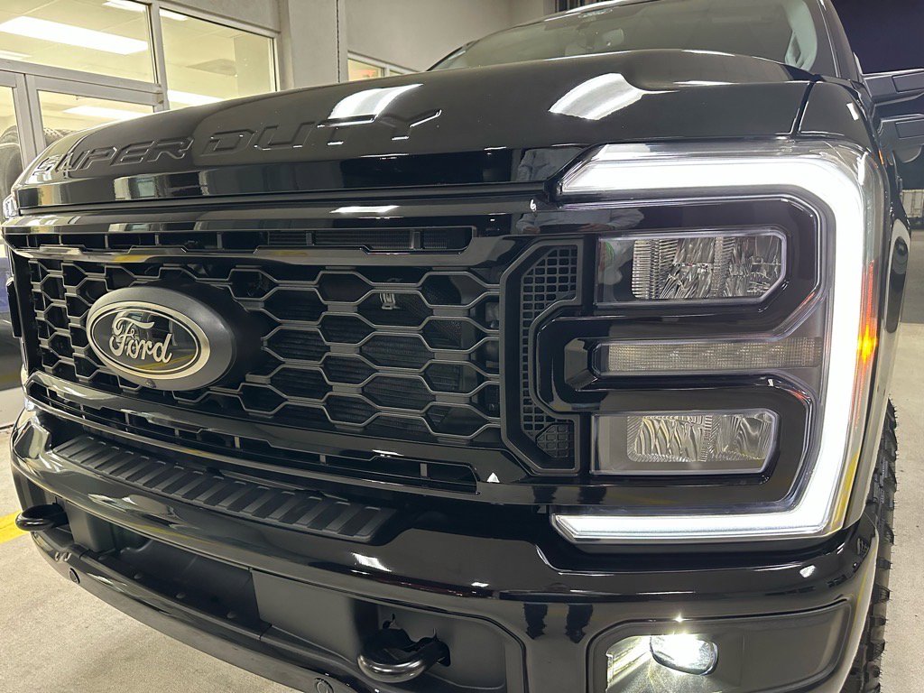 New 2026 Ford F250 Lariat image 1