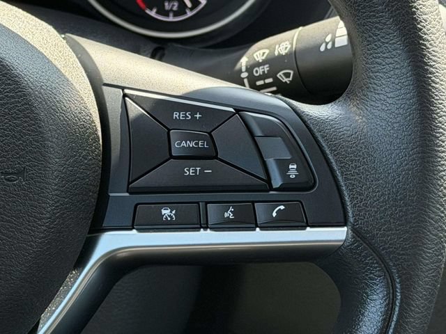 Used 2024 Nissan Sentra SV FWD image 23