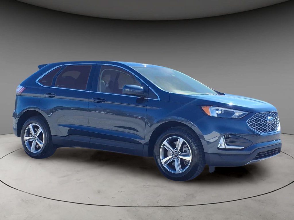 Used 2024 Ford Edge SEL w/ Convenience Package AWD/4WD image 5