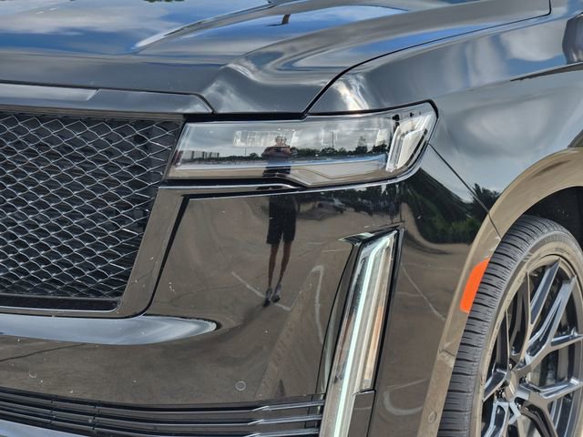 Used 2024 Cadillac Escalade Sport w/ Touring Package AWD/4WD image 9