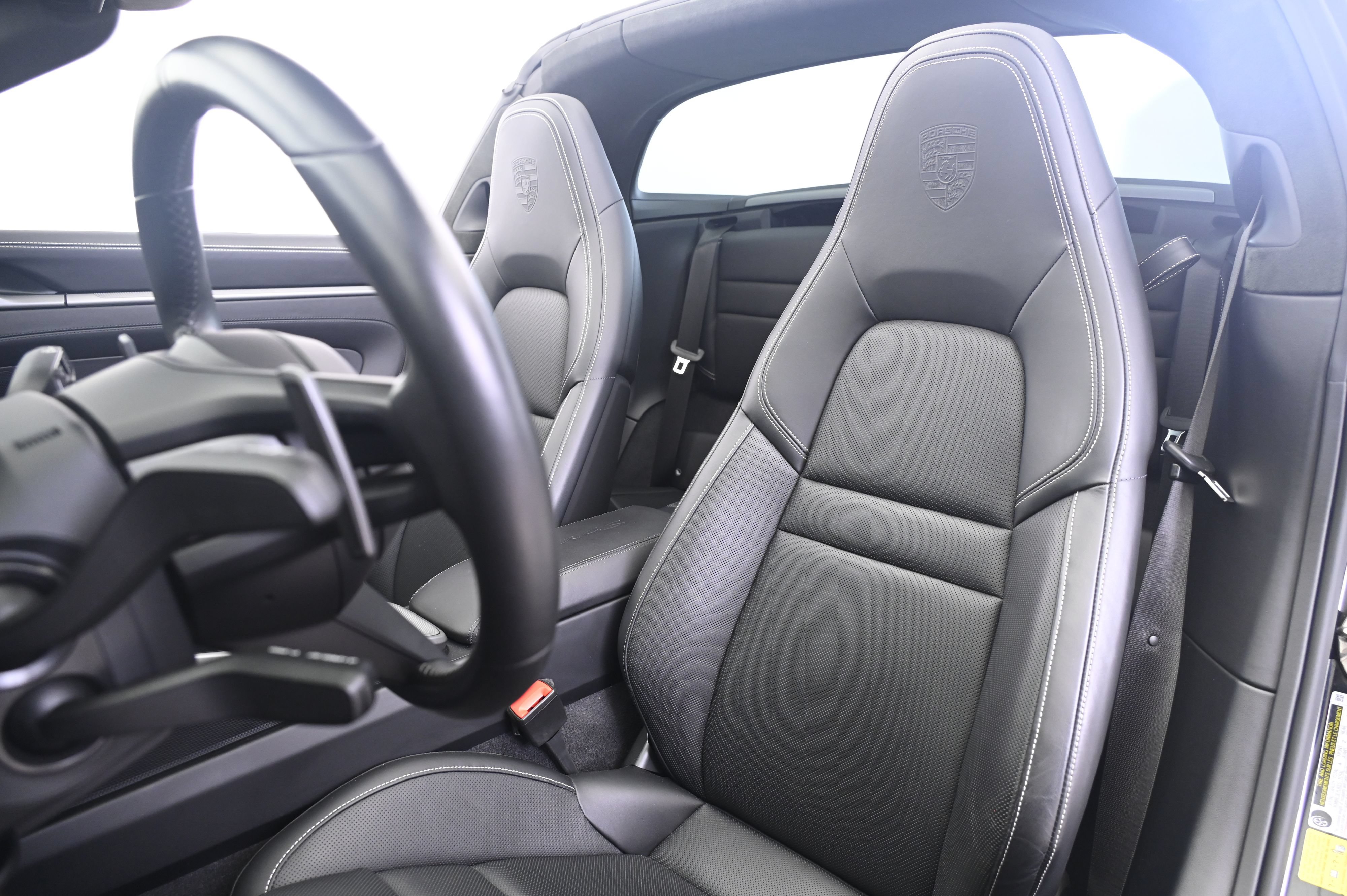 Certified 2024 Porsche 911 Targa 4S AWD/4WD image 5