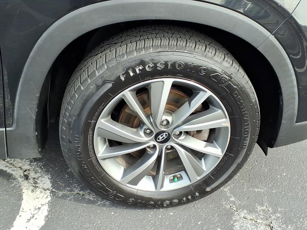 Used 2019 Hyundai Santa Fe SEL image 11