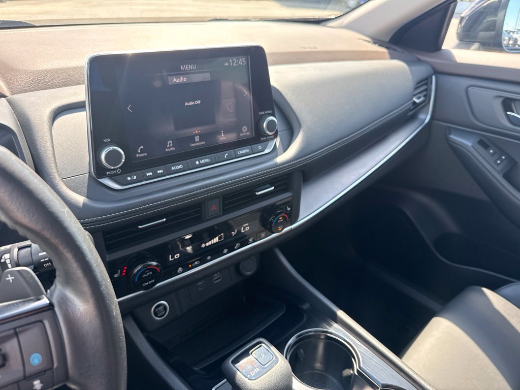 Certified 2023 Nissan Rogue SV w/ SV Premium B Package AWD/4WD image 17