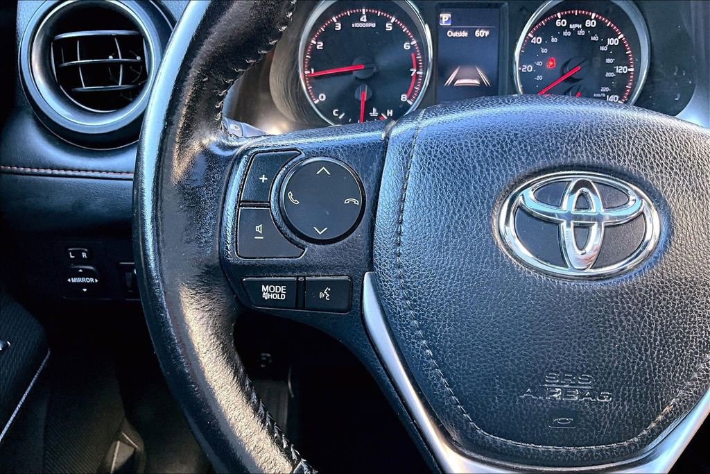 Used 2018 Toyota RAV4 SE w/ Advanced Technology Package image 11