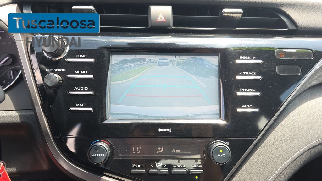 Used 2020 Toyota Camry SE FWD image 19