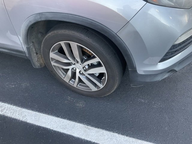 Used 2016 Honda Pilot Touring image 3