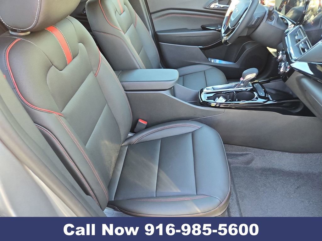 New 2026 Chevrolet Trax RS w/ Sunroof Package image 32