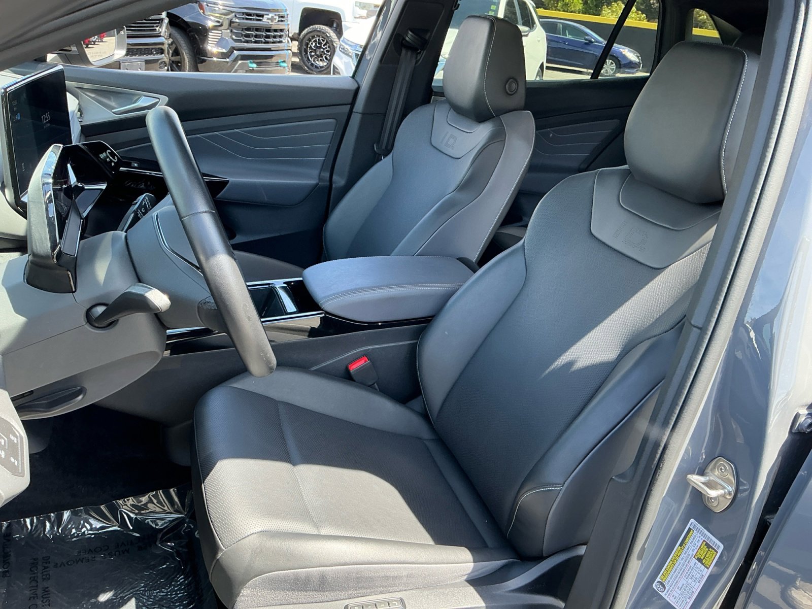 Used 2023 Volkswagen ID.4 S image 18