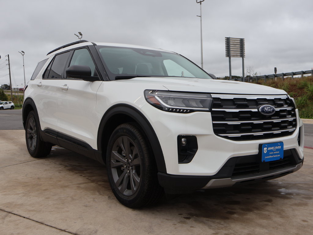 New 2026 Ford Explorer Active w/ Active Comfort Package AWD/4WD image 6
