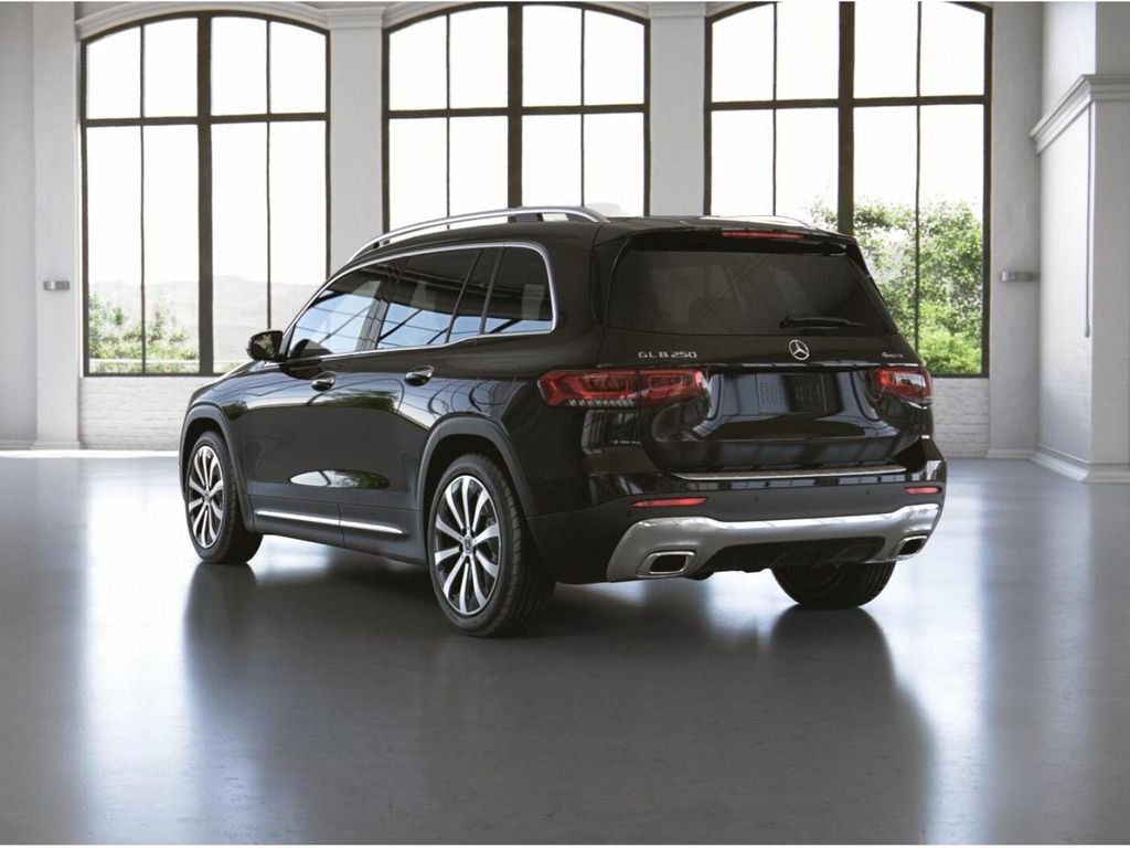Certified 2022 Mercedes-Benz GLB 250 4MATIC image 29