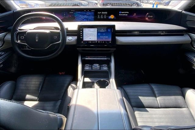 Used 2024 Lincoln Nautilus Reserve w/ Equipment Group 203A image 12