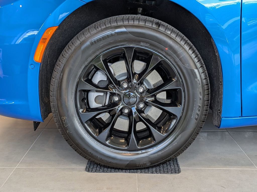 New 2026 Chrysler Pacifica Select AWD/4WD image 29