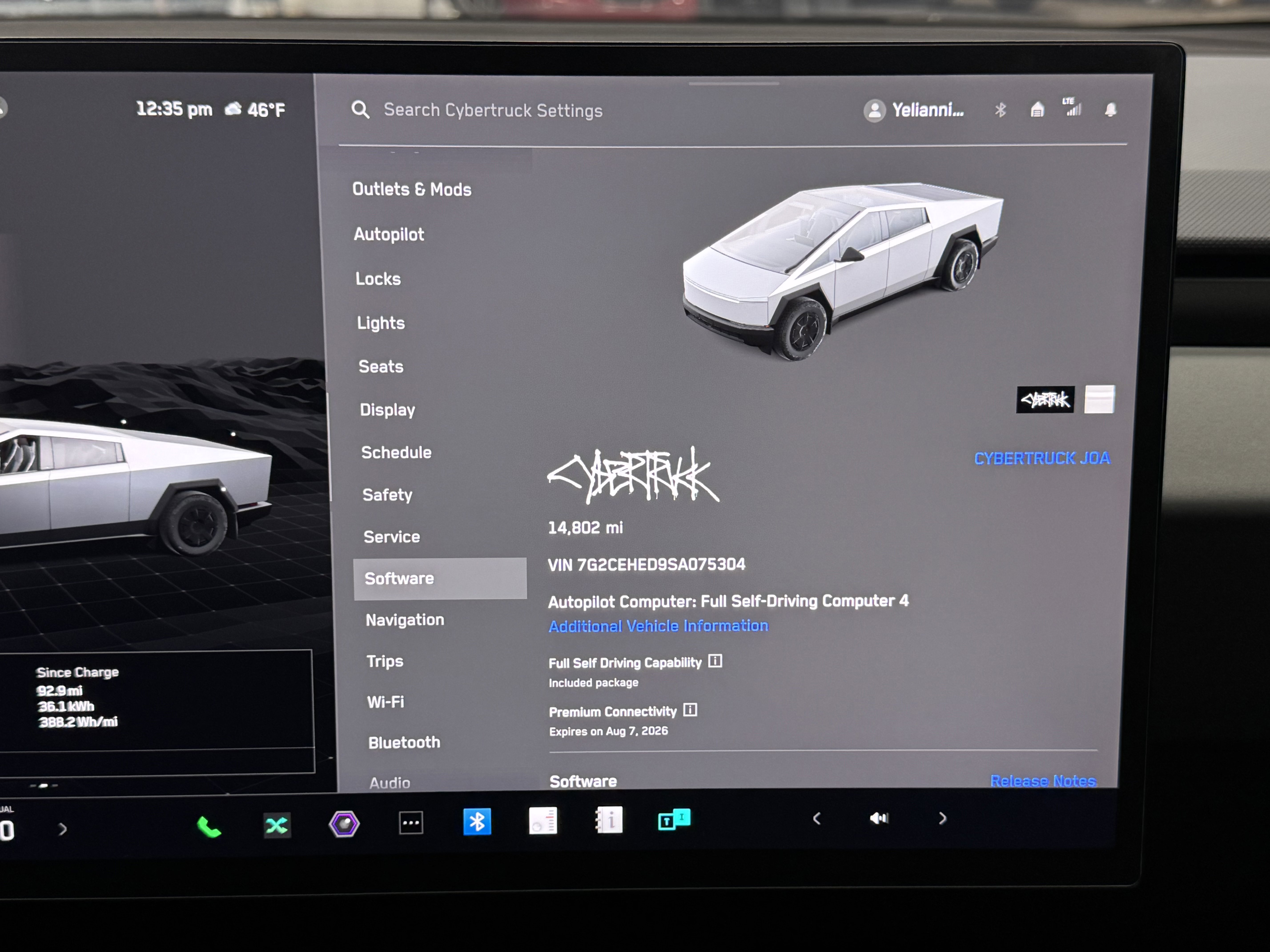 Used 2025 Tesla Cybertruck AWD Crew Cab image 30