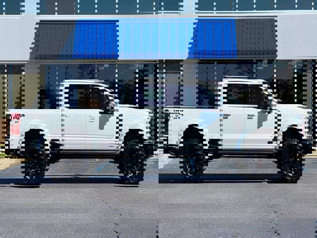 New 2026 Ford F250 Lariat w/ Black Appearance Package image 6