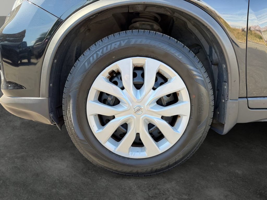 Used 2018 Nissan Rogue S AWD/4WD image 5