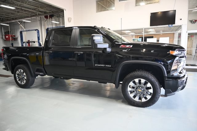 New 2026 Chevrolet Silverado 2500 Custom w/ Custom Value Package AWD/4WD image 4