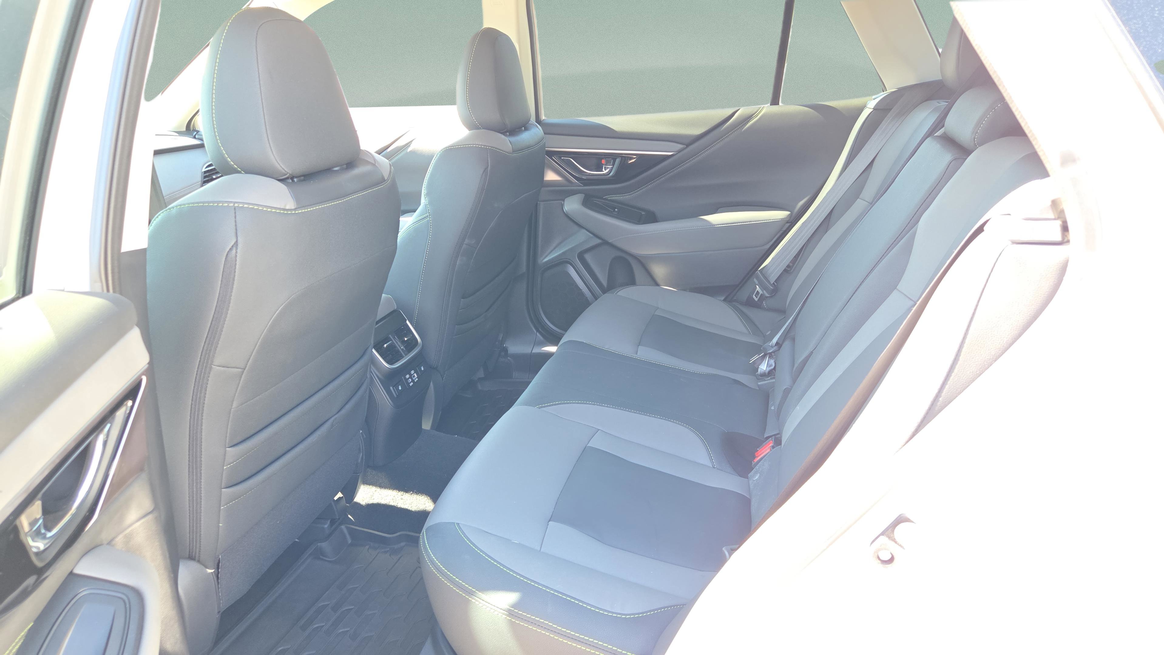 Used 2025 Subaru Outback Onyx Edition XT w/ Popular Package #2 image 29