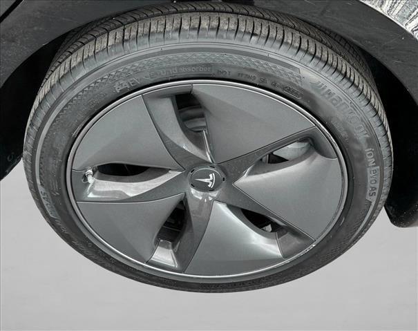 Used 2019 Tesla Model 3 Long Range image 10