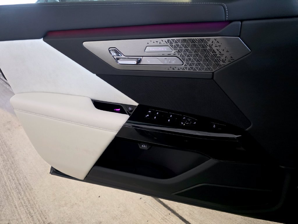 New 2027 BMW 740i w/ Executive Package RWD image 19