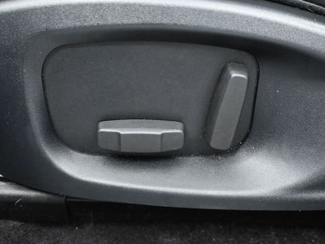 Used 2018 Jaguar E-PACE S image 8