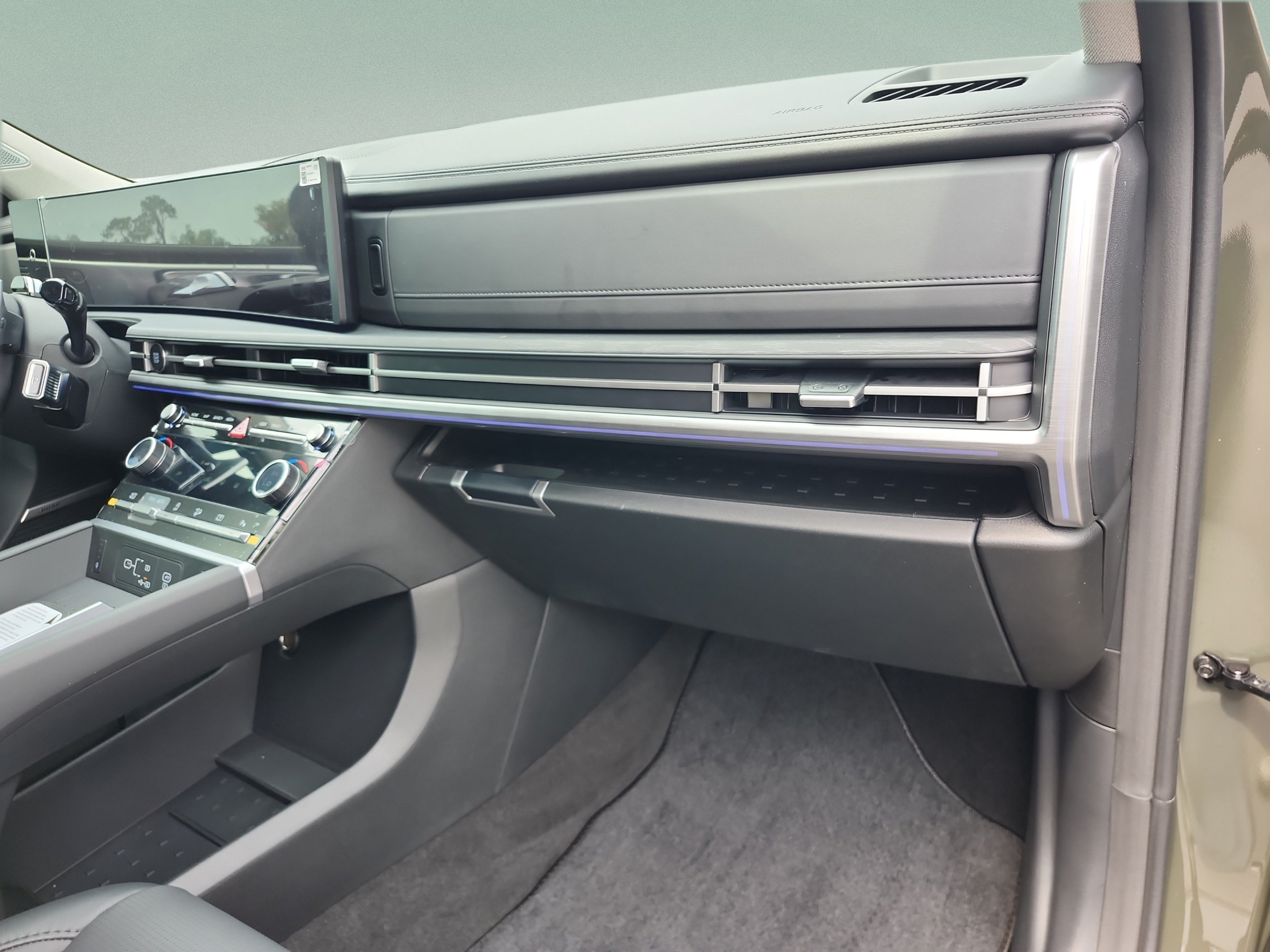 New 2026 Hyundai Santa Fe Limited FWD image 20