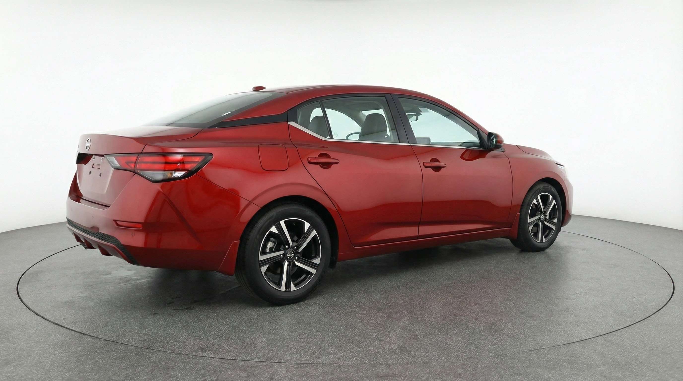 Used 2025 Nissan Sentra SV image 9