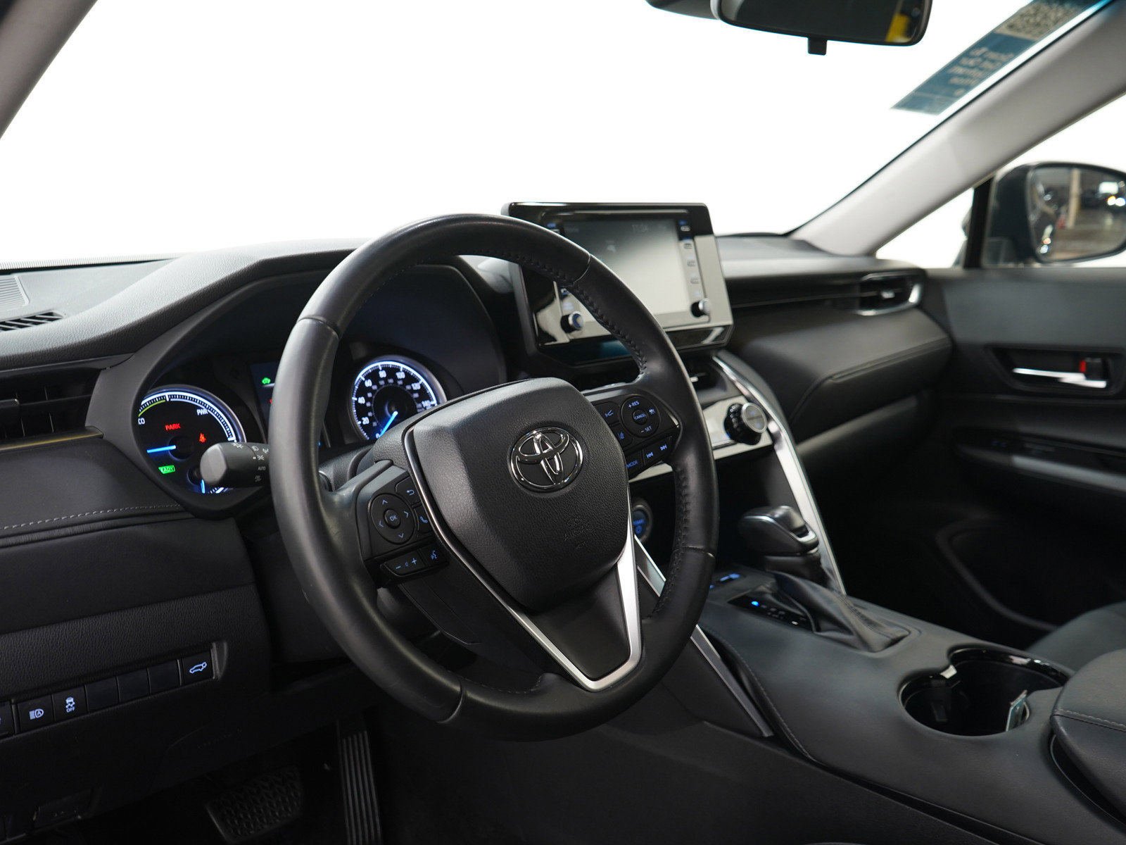 Used 2021 Toyota Venza LE w/ Carpet Mat Package (TMS) AWD/4WD image 25