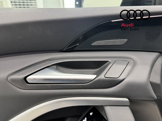 Used 2025 Audi Q5 Premium Plus w/ Premium Plus AWD/4WD image 27