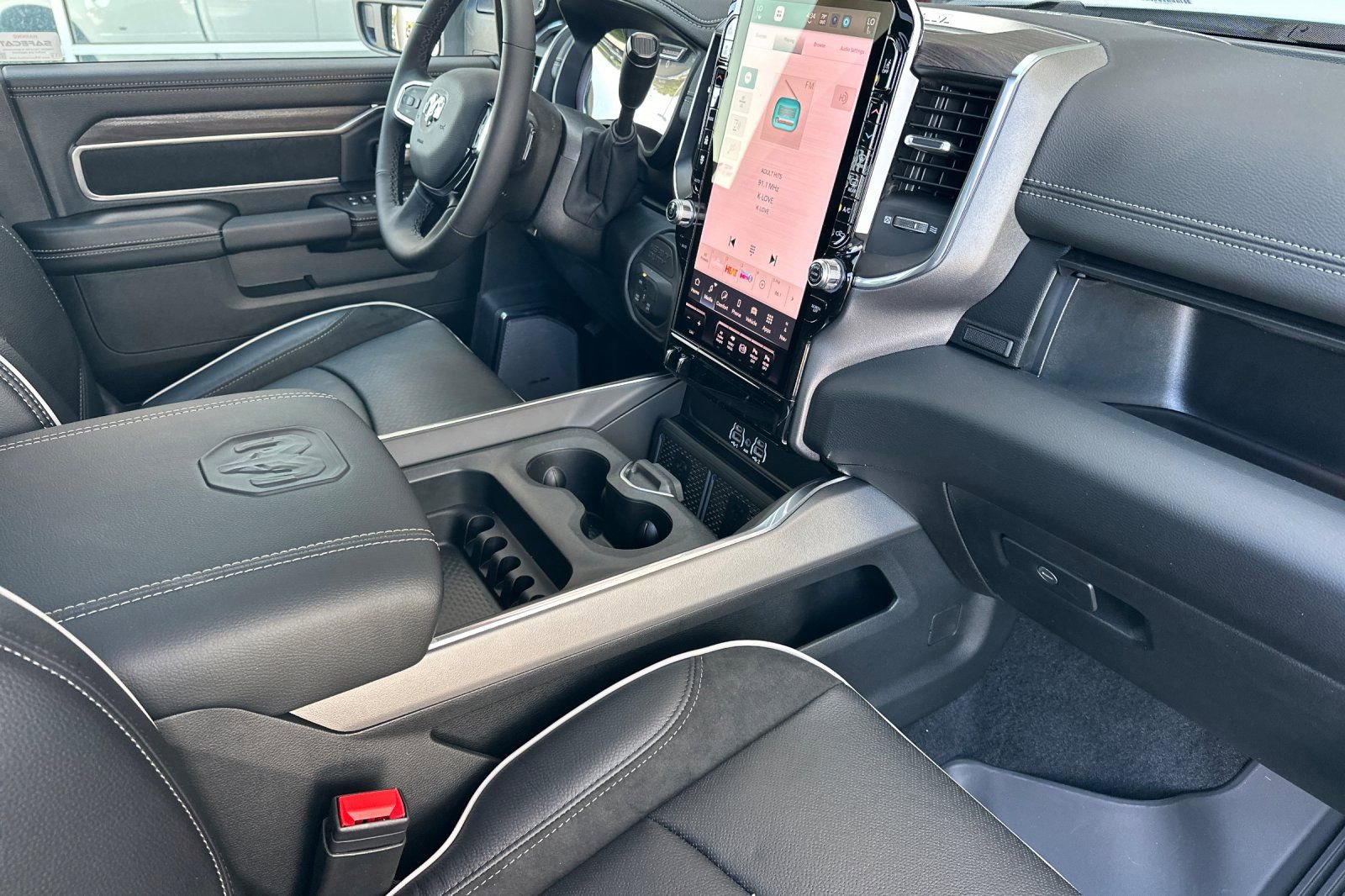 New 2026 RAM 3500 Laramie AWD/4WD image 16