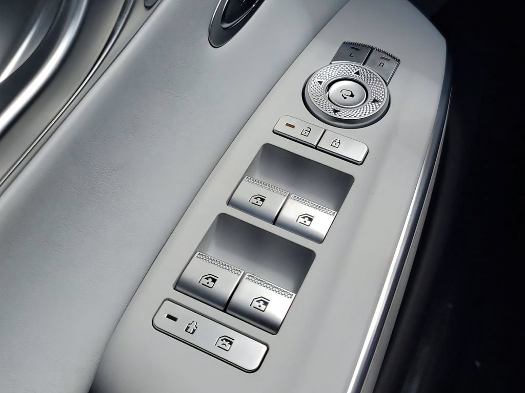New 2026 Genesis GV70 2.5T Advanced AWD/4WD image 18
