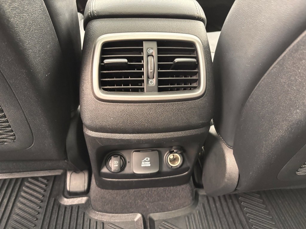 Used 2016 Kia Sorento SX image 21