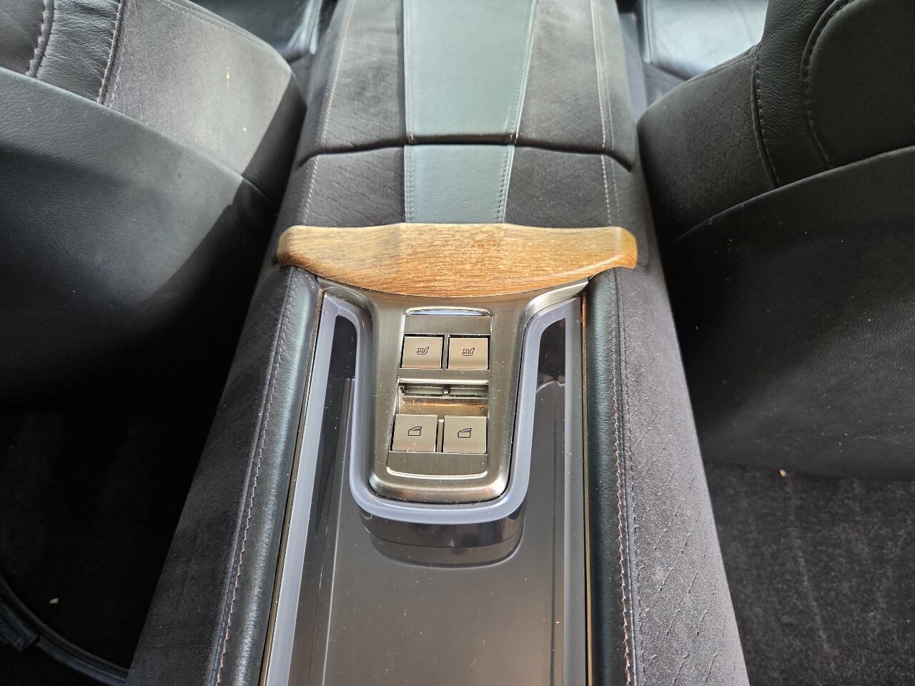 Used 2012 Fisker Karma EcoSport RWD image 19
