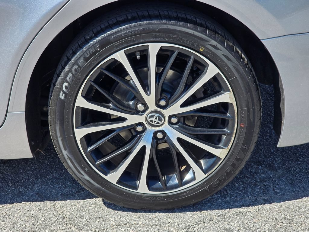 Used 2019 Toyota Camry SE FWD image 20