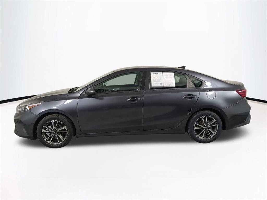 Used 2023 Kia Forte LXS FWD image 8